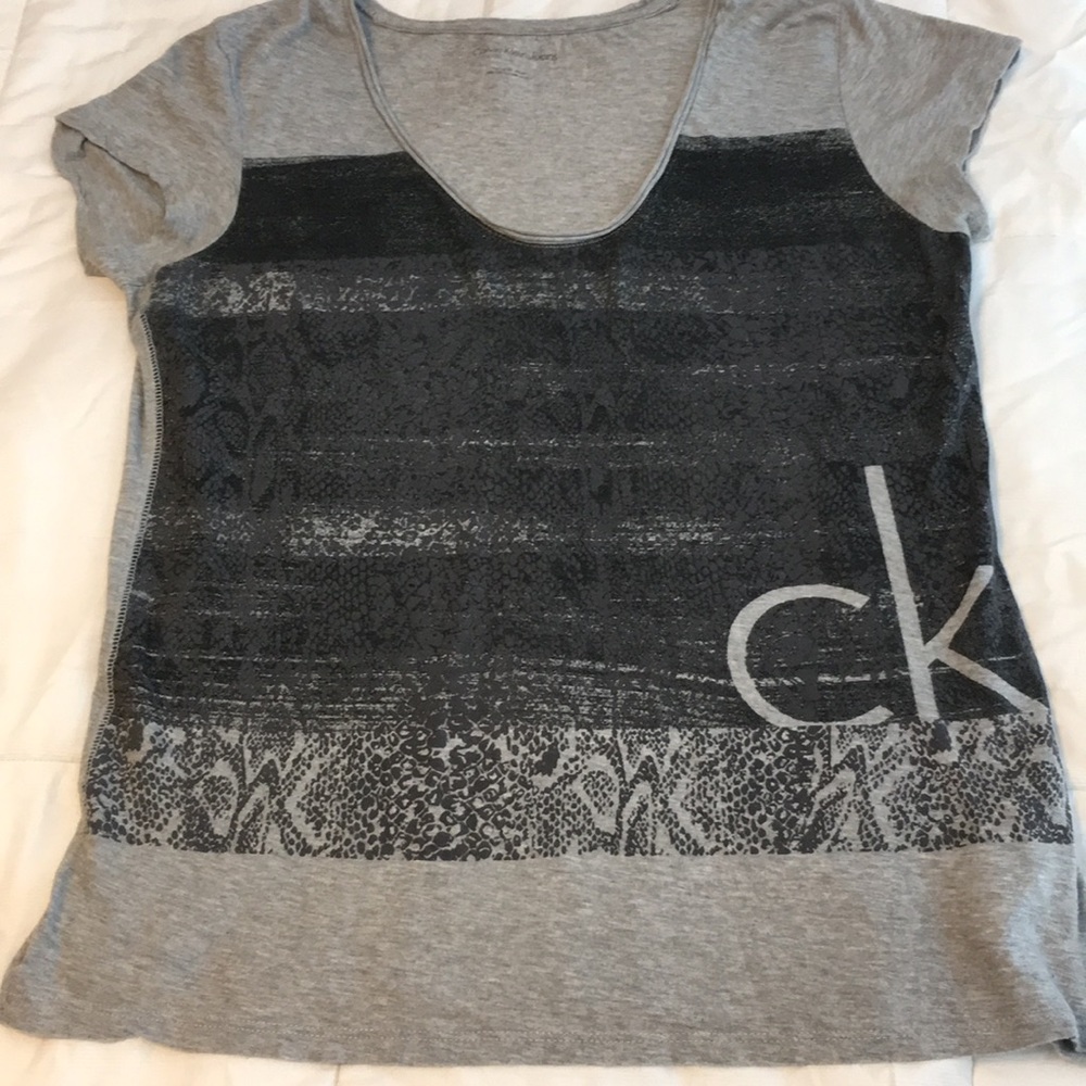 Calvin Klein T-shirt